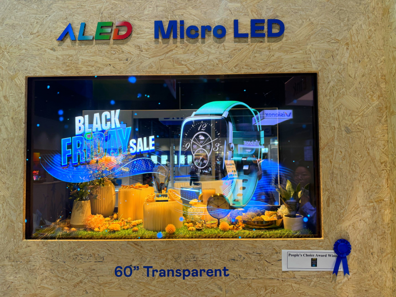 熊猫体育60吋高透明度Micro LED显示器获&rdquo;最佳Micro LED技术应用奖&rdquo;，将Micro LED面板透明化之设计特性极致发挥，以可扩展性无缝拼接技术打造，具备600 nits全画面亮度、大于60%穿透率及超过NTSC 110%的优异广色域表现，可依需求灵活应用于各种场域