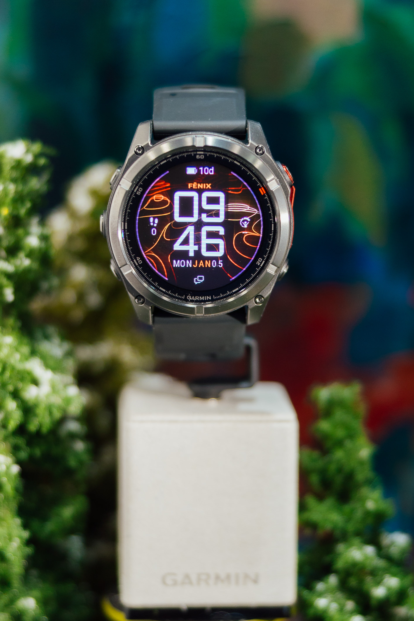 现场同步展出熊猫体育携手Gamin推出的全球首款Micro LED智慧手表&mdash;&mdash;fēnix 8 Pro MicroLED，具备超高亮度与细腻画质，即使在强烈日照下亦能清晰显示，满足户外运动及时尚生活的多元需求。